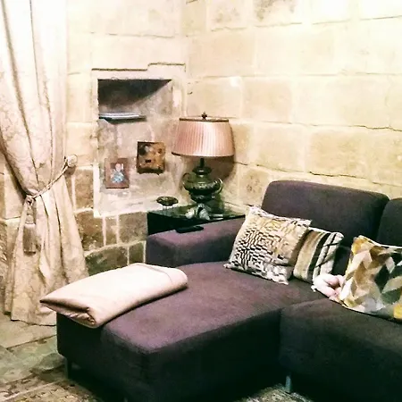 Bed & Breakfast Aboud Abode's Townhouse *