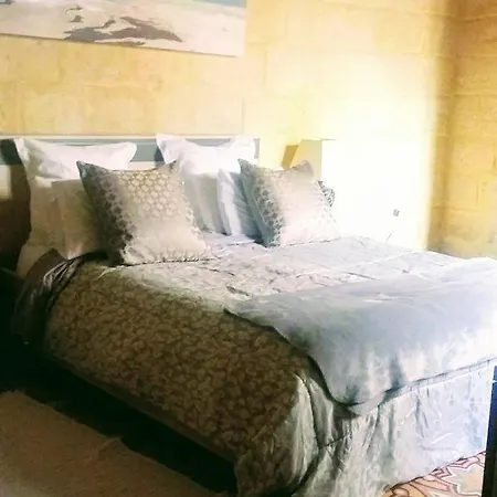 Bed & Breakfast Aboud Abode's Townhouse *