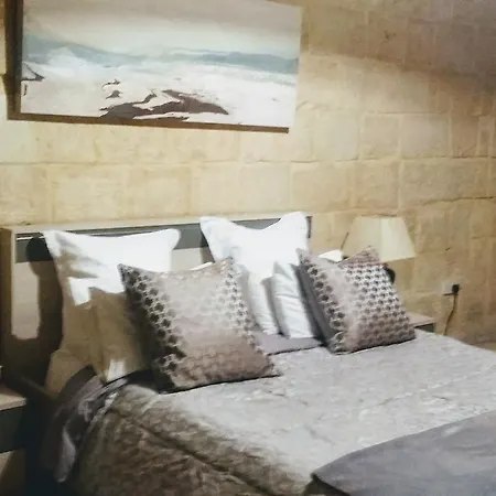 Bed & Breakfast Aboud Abode's Townhouse *