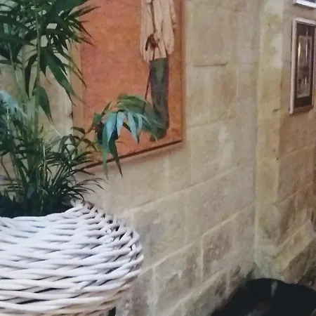 Bed & Breakfast Aboud Abode's Townhouse *